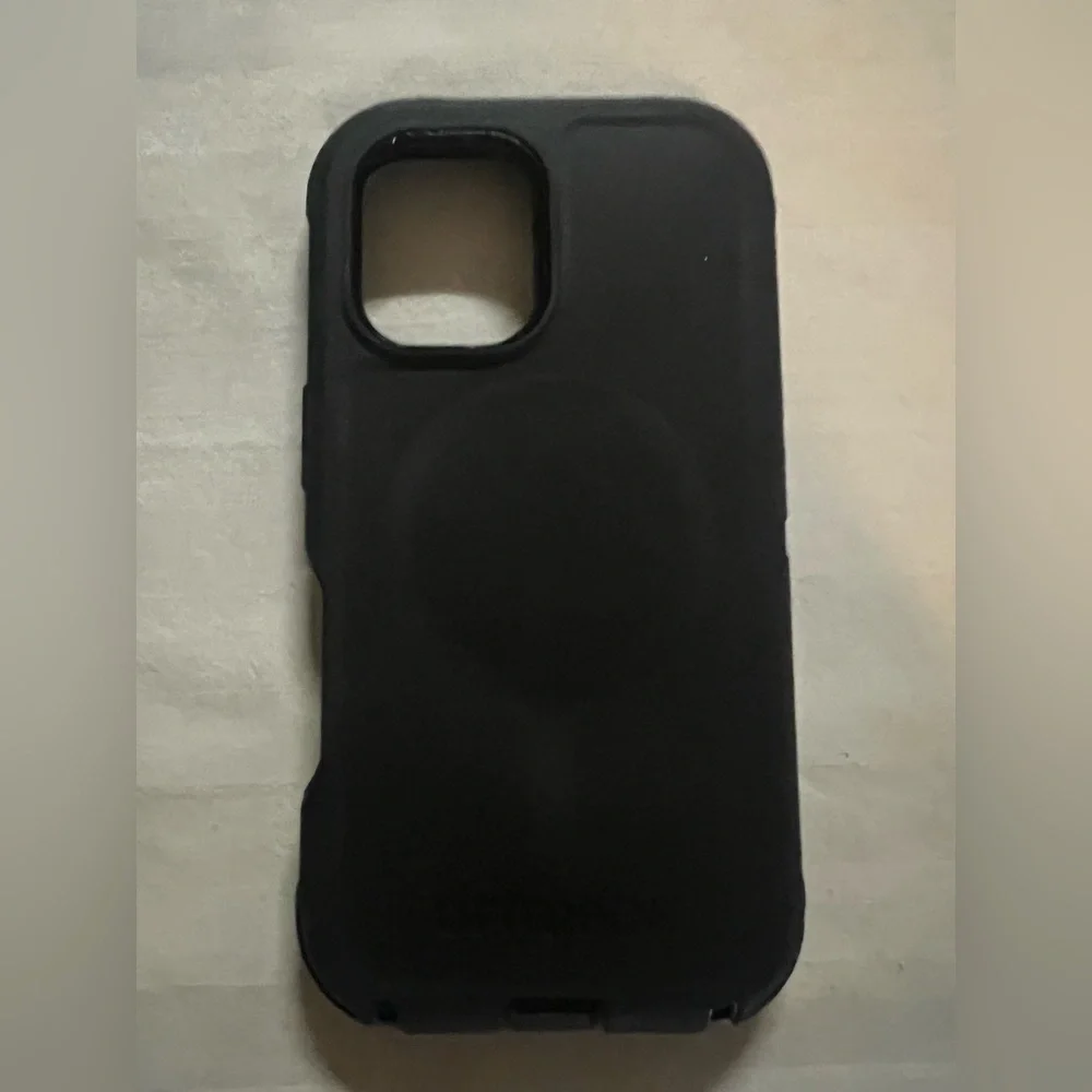 OtterBox Midnight Black Phone Case